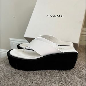 FRAME Platform Black & White Flip Flop Sandals